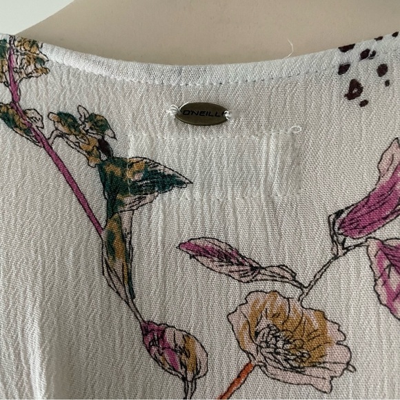 O’Neill Floral Wrap Mini Crepe Dress Pink White Size Medium - Picture 5 of 9
